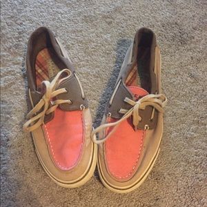 Sperry boat shoes